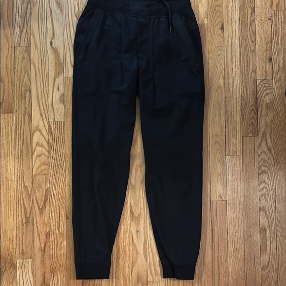 Lululemon sz M ABC Jogger Warpstreme Black Jogger Pants great condition - Picture 2 of 13